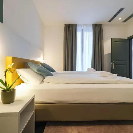 Boutique Piazza Grande - Easy Self Check-in Hotell *