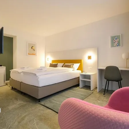 Boutique Piazza Grande Hotel *